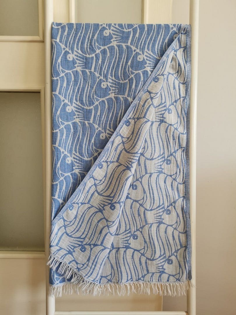 Kaksipuolinen Sininen Kalakuvioinen Saunapyyhe